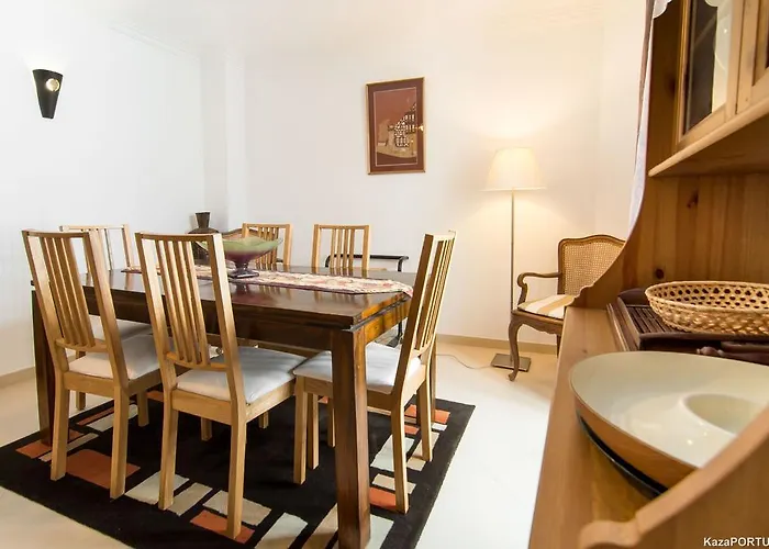 Gomes Freire Terrace קסקאיס